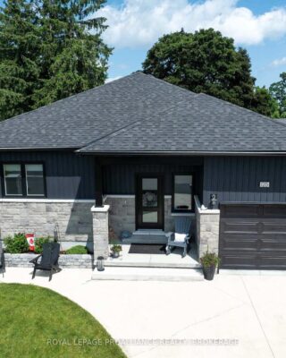 125 Maplecroft Court, Gananoque