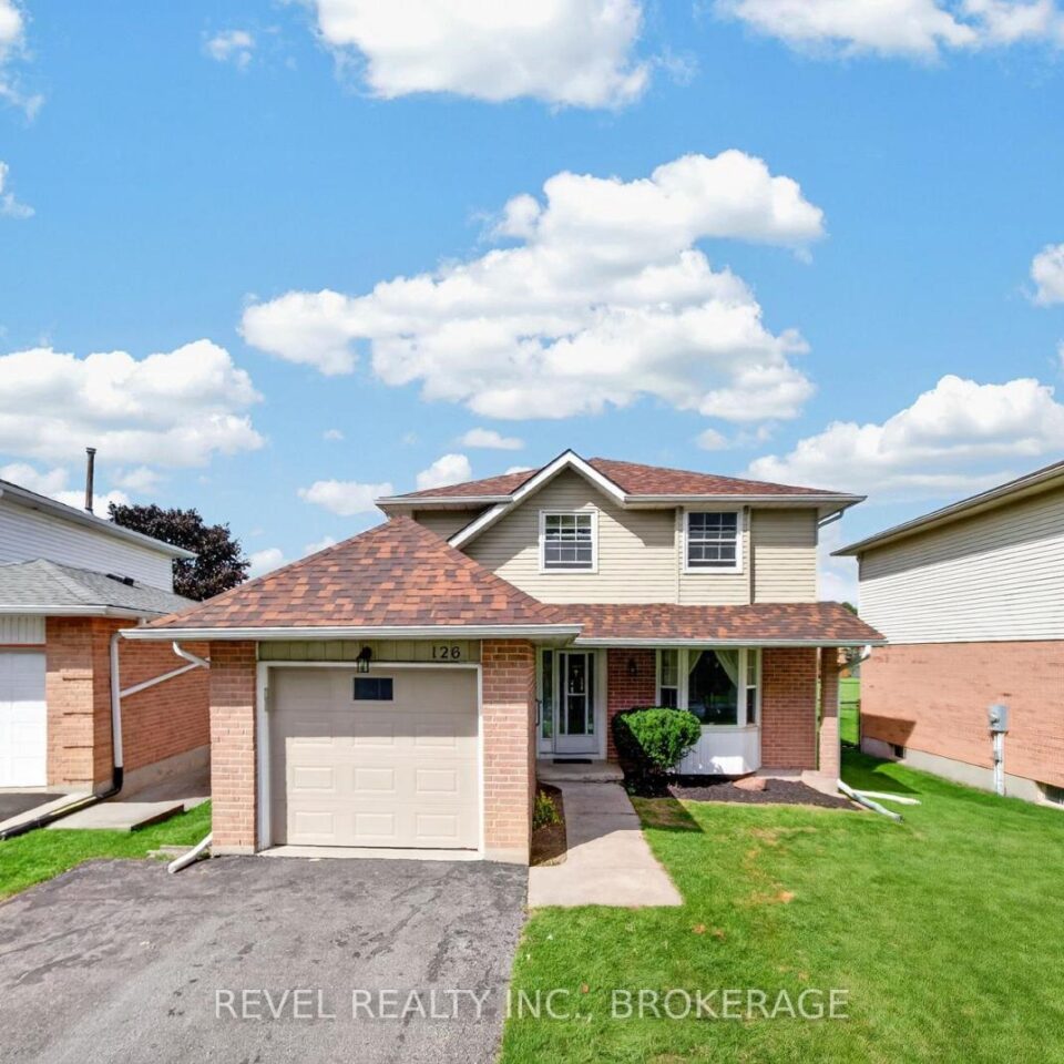 126 Grenadier Drive, Kingston