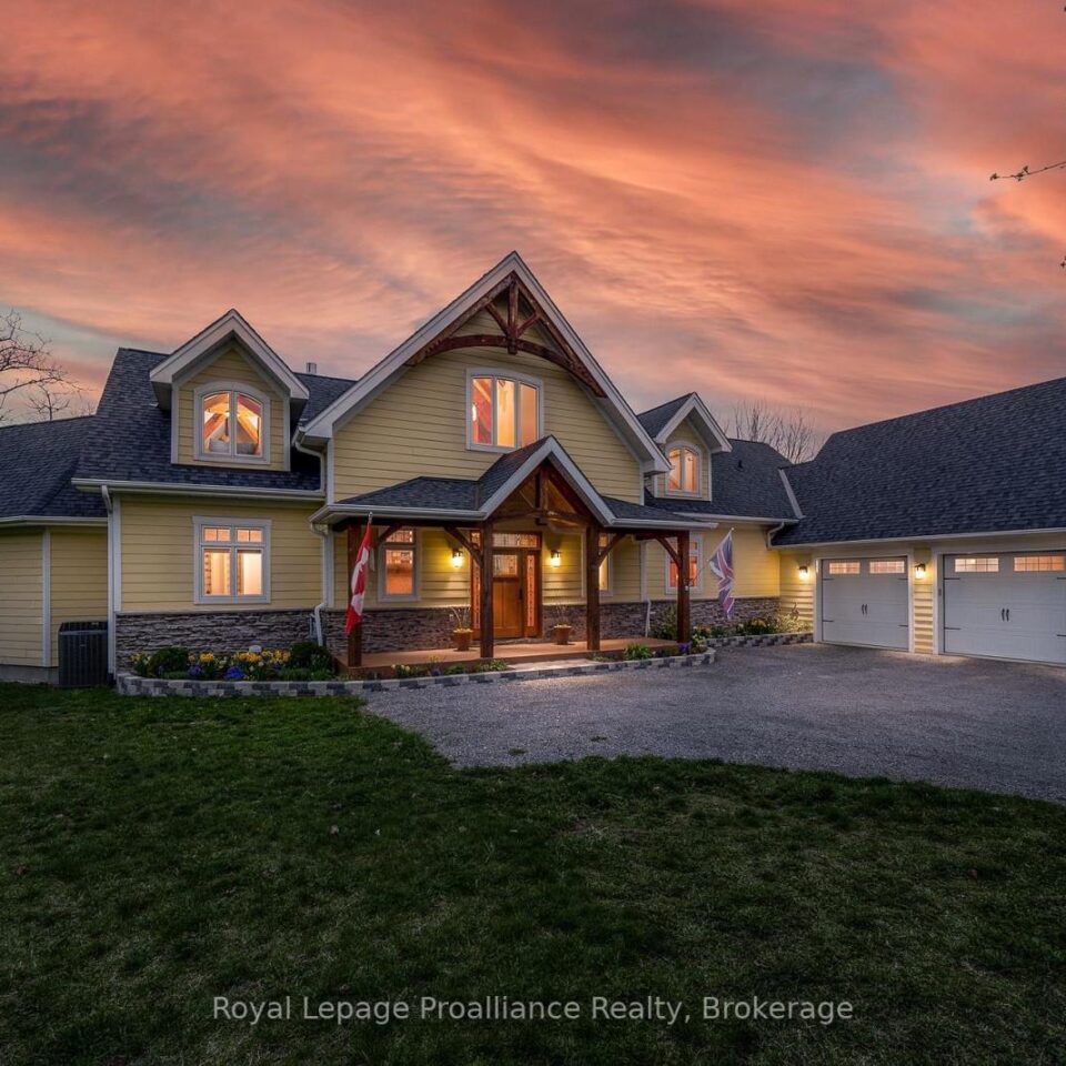 12698 Loyalist Parkway, Prince Edward County