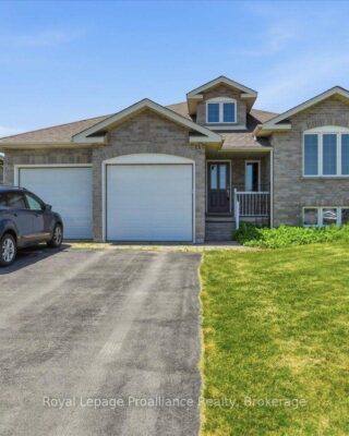 13 Freedom Crescent, Quinte West