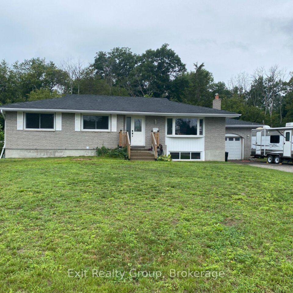 130 Peterson Street, Quinte West