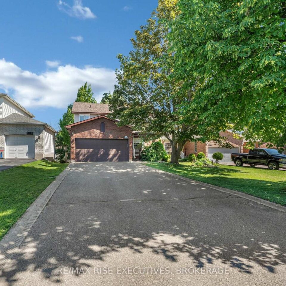 1304 Fisher Crescent, Kingston