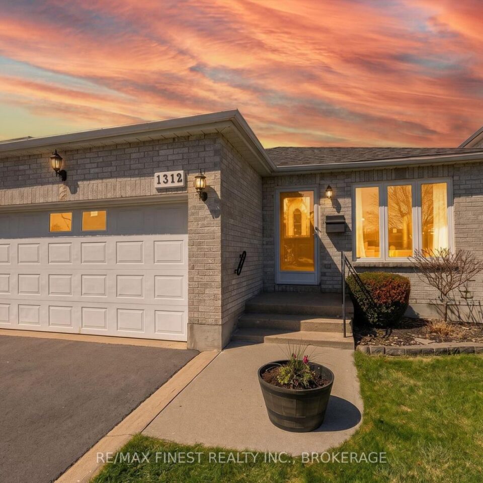 1312 Fisher Crescent, Kingston