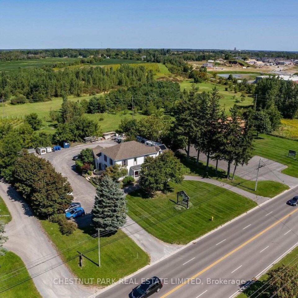 13360 Loyalist Parkway, Prince Edward County