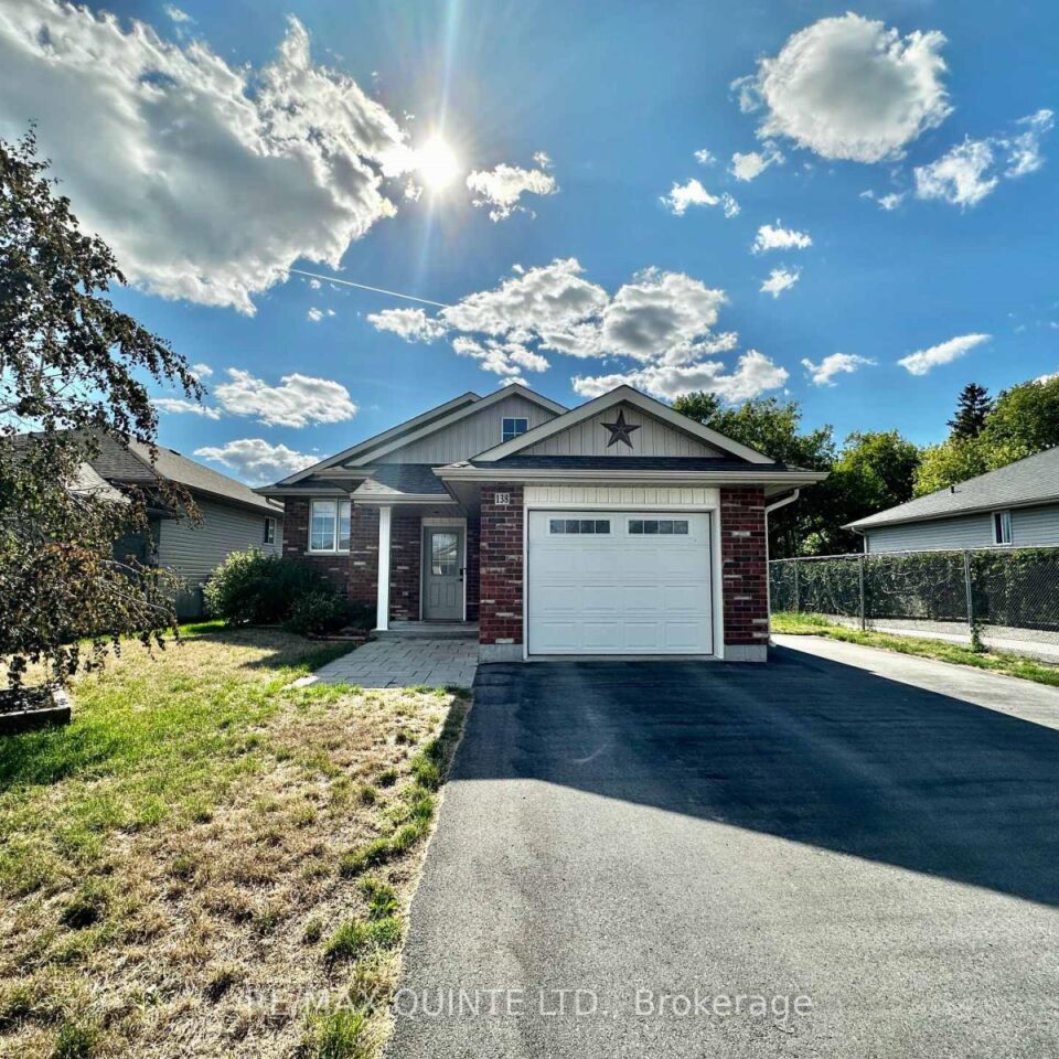 138 Greenhill Lane, Belleville