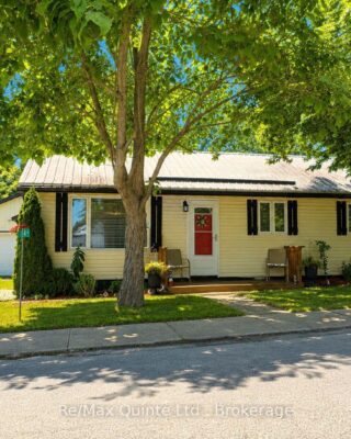 14 Bay Avenue, Prince Edward County