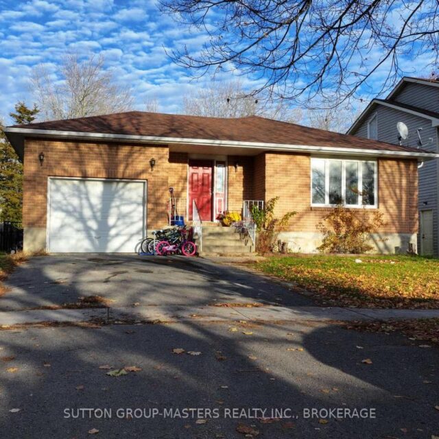 14 Heritage Drive, Loyalist