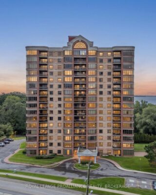 1401 – 1000 King Street W, Kingston