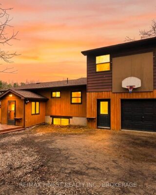 143 Taylor Road W, Front Of Leeds & Seeleys Bay
