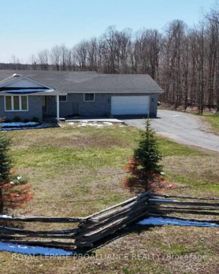 1439 County Road 19, Prince Edward County