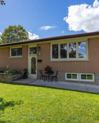 1449 Avondale Crescent, Kingston
