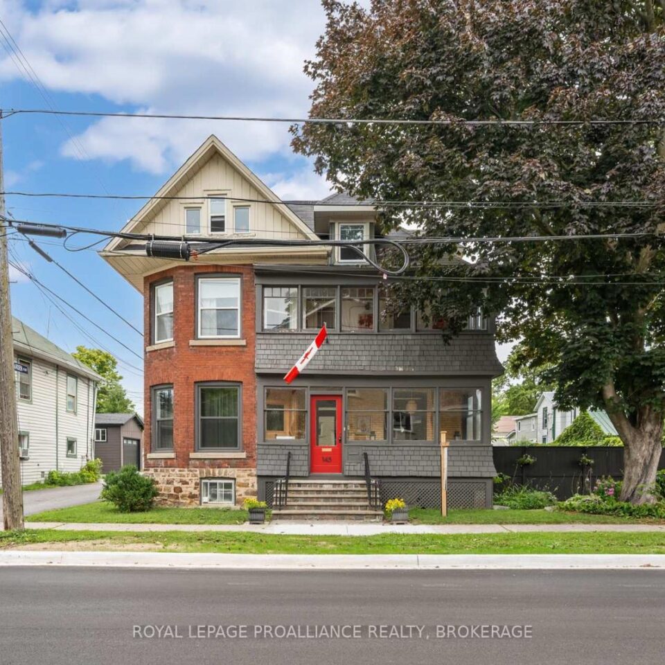 145 Charles Street N, Gananoque