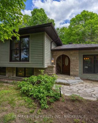 1465 Middle Road, Kingston