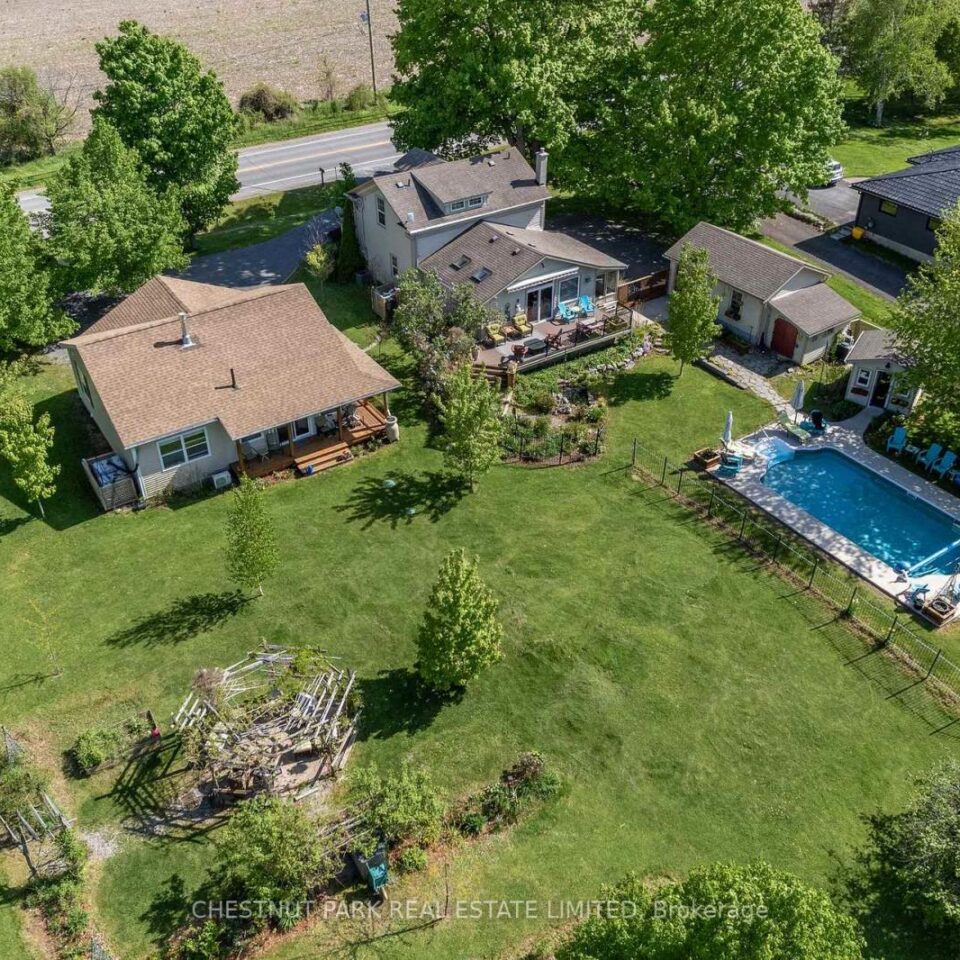 14782 Loyalist Parkway, Prince Edward County