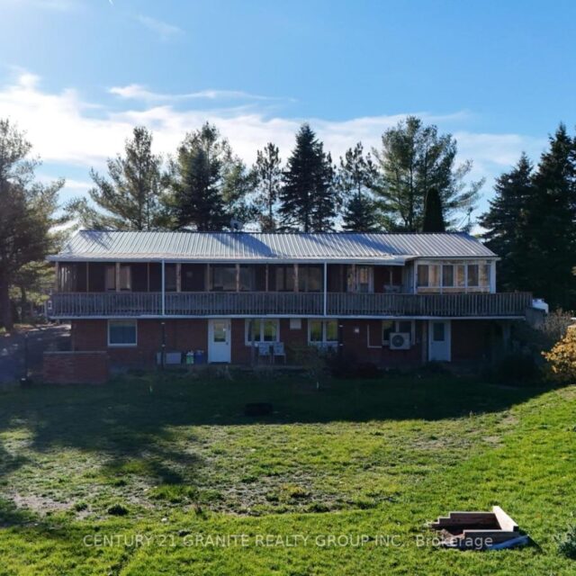 15 East Hungerford Road, Tweed