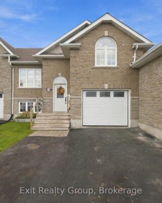 15 Evergreen Court, Belleville