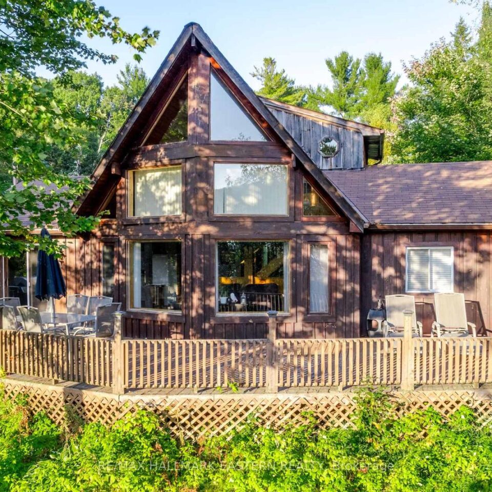 152a Paradise Landing Road, Hastings Highlands