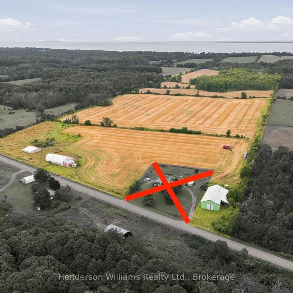 1546 County Road 7 Road W, Prince Edward County