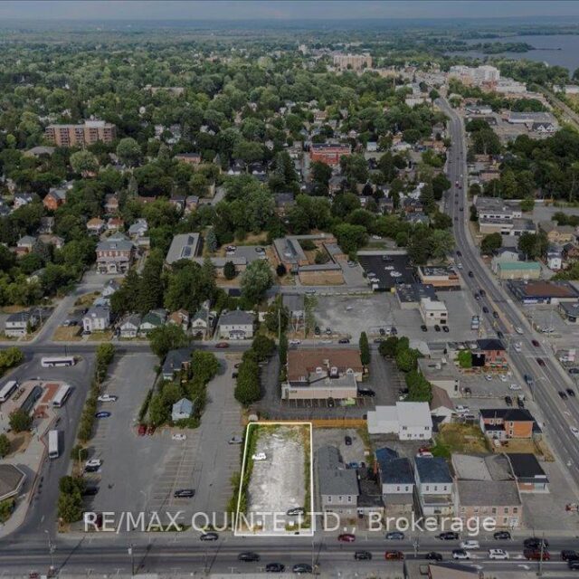 155 Pinnacle Street, Belleville