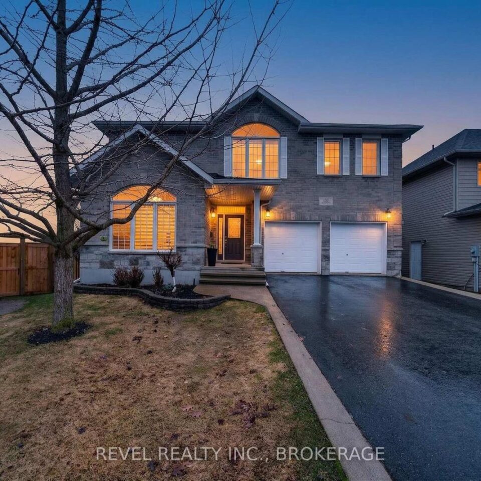 1557 Providence Crescent, Kingston