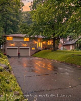156 Pinehill Crescent, Belleville