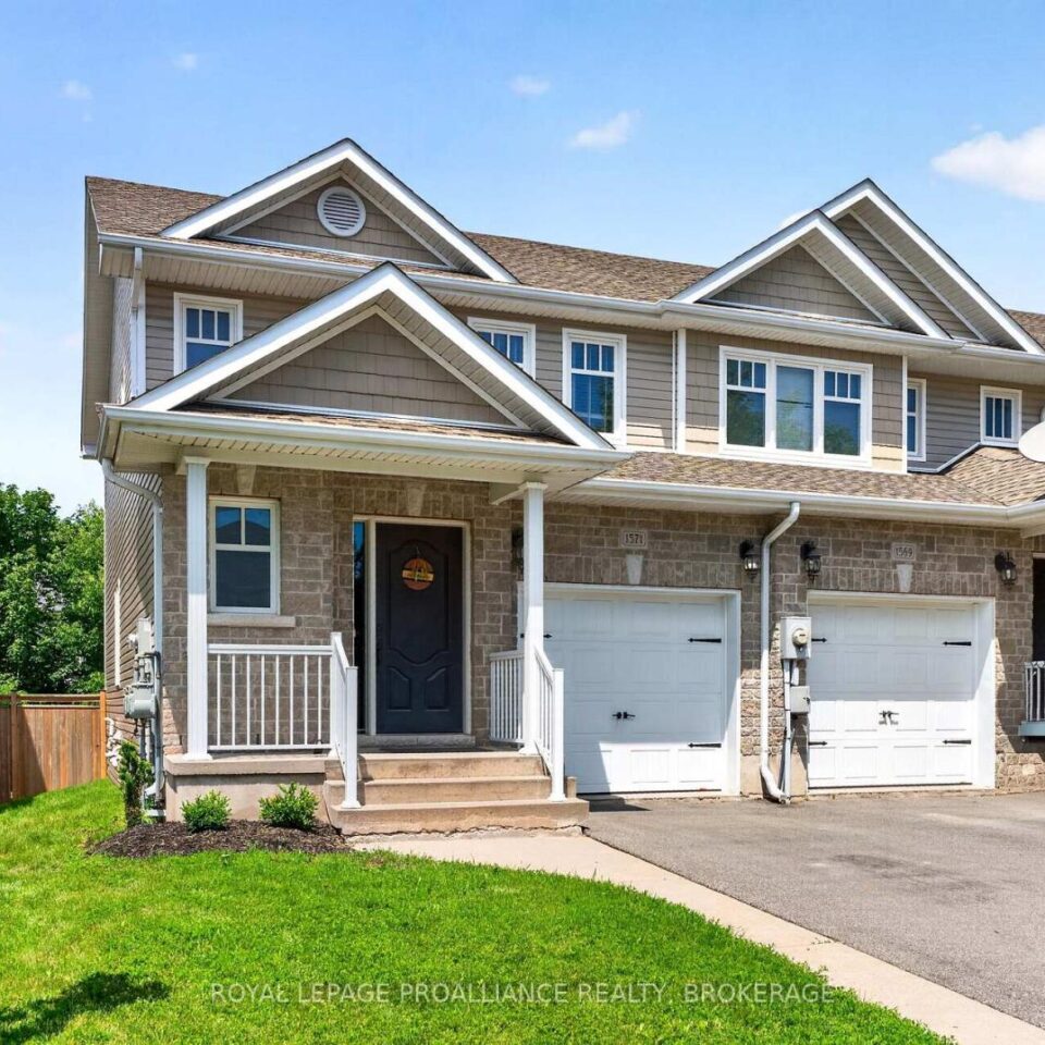 1571 Crimson Crescent, Kingston