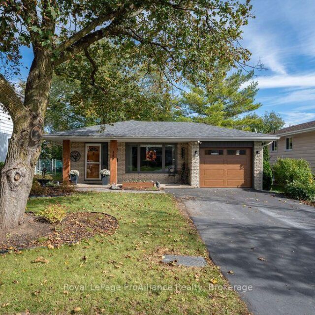 159 Singleton Drive, Belleville