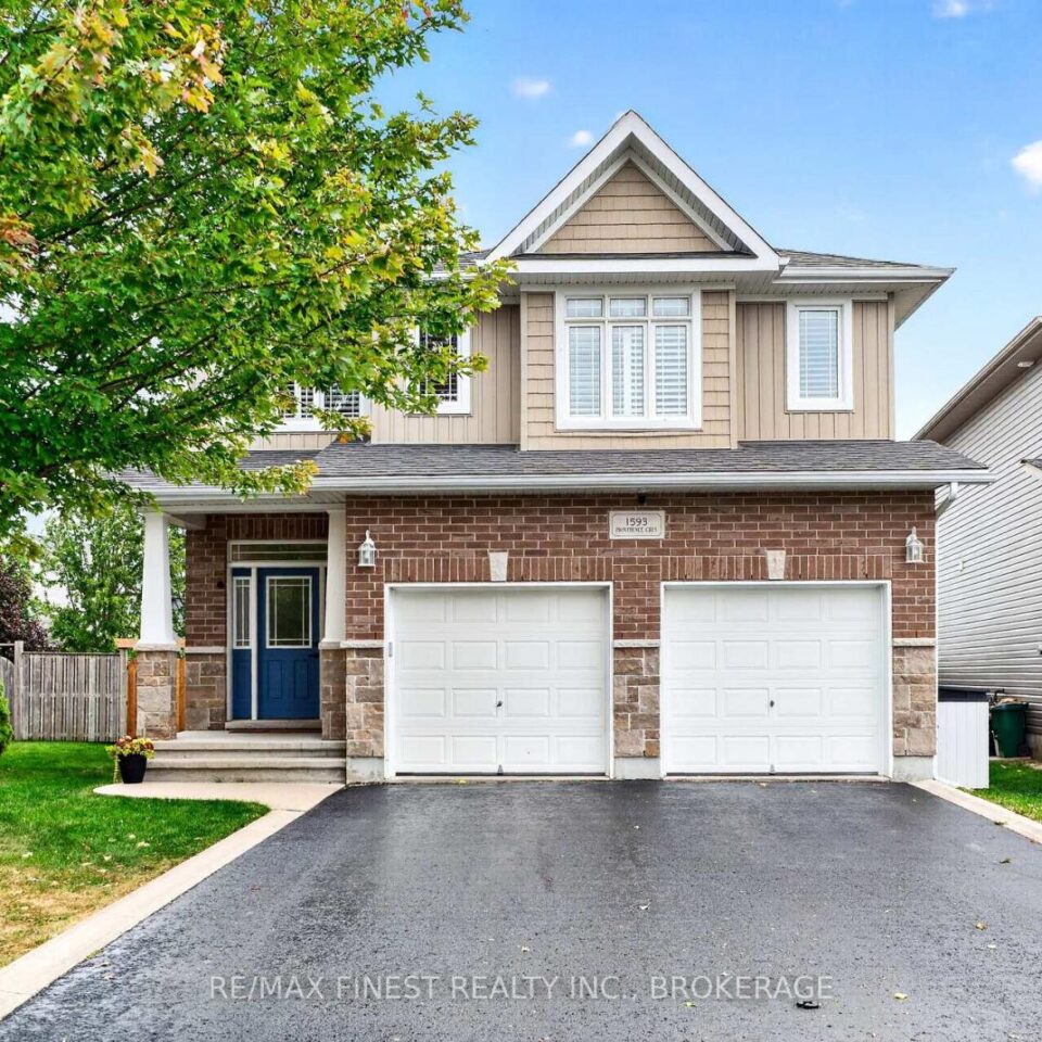 1593 Providence Crescent, Kingston