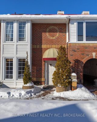 16 – 1 Place D’armes, Kingston