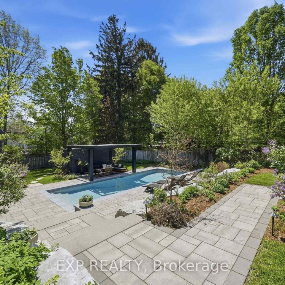 16 Barker Street, Prince Edward County