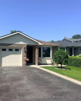 16 Grenadier Drive, Kingston