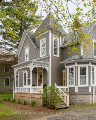 16 Johnson Street, Prince Edward County