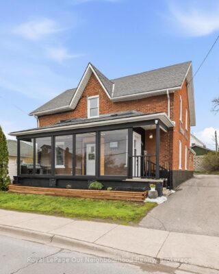 162 Dundas Street E, Quinte West