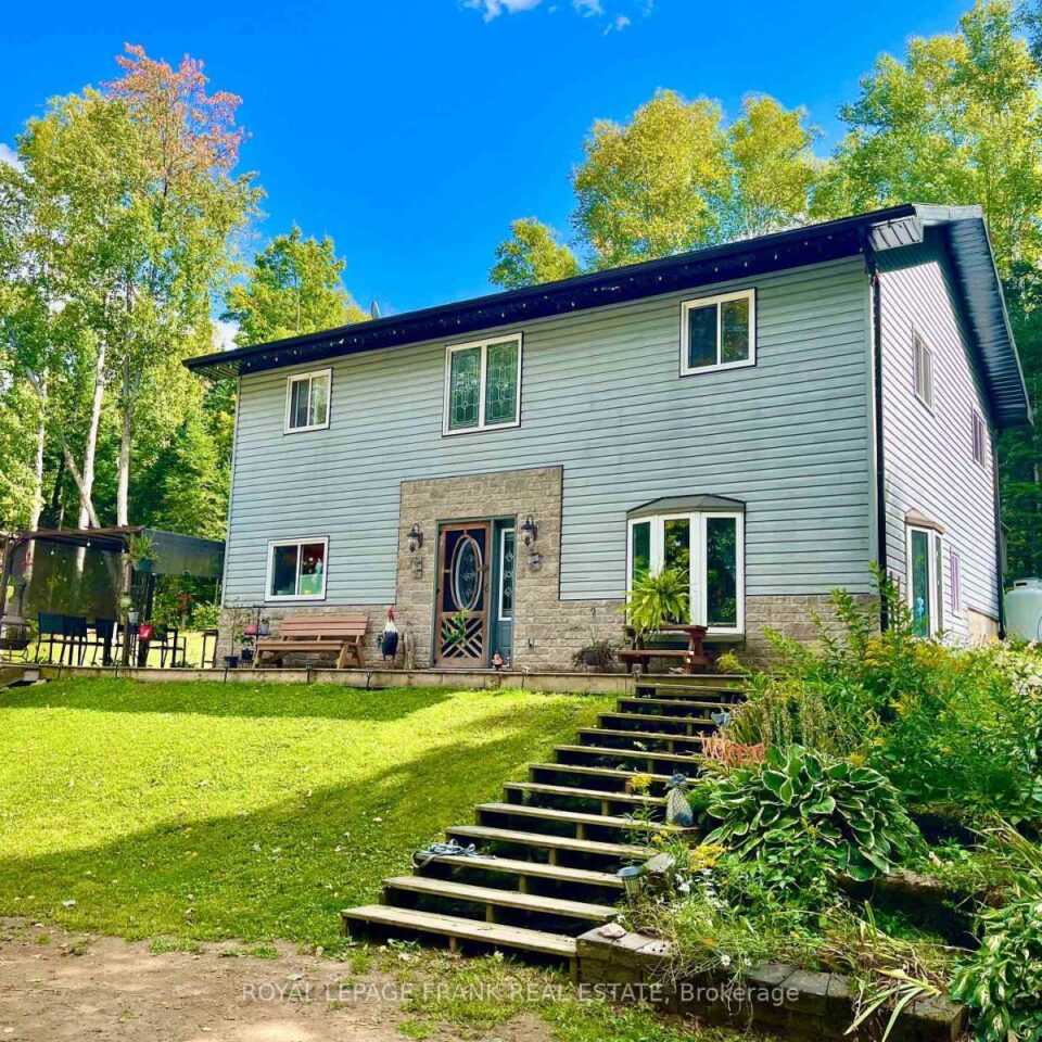 1630 Musclow Greenview Road, Hastings Highlands
