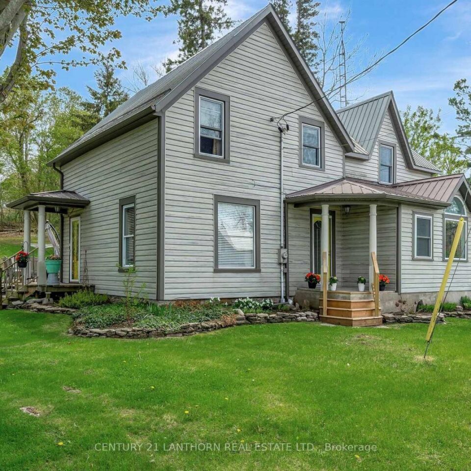 1647 County 10 Road, Prince Edward County