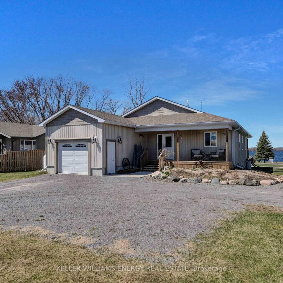 1649 County Road 15, Prince Edward County