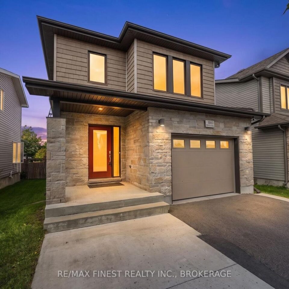 1660 Crimson Crescent, Kingston