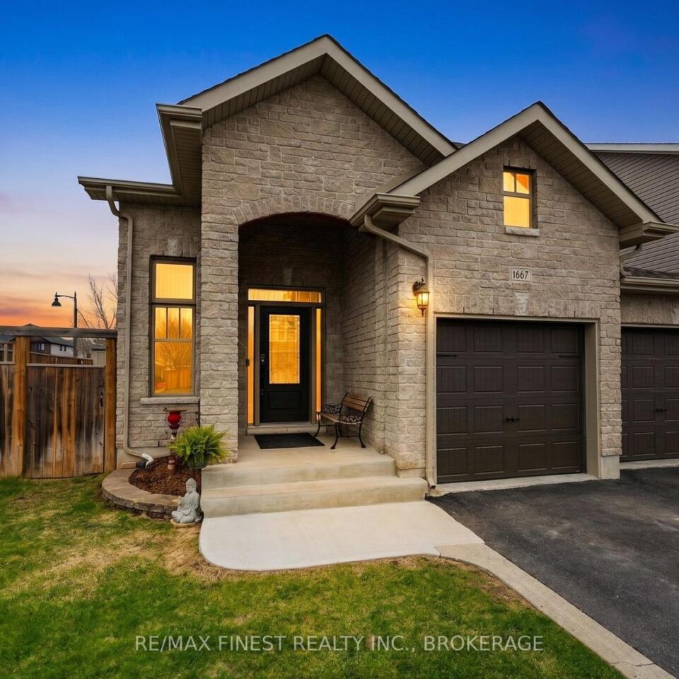 1667 Crimson Crescent, Kingston