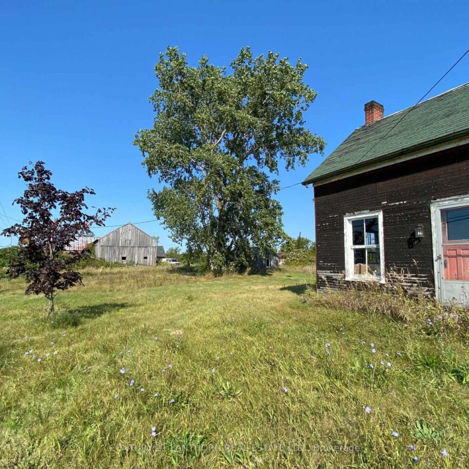 1677 County 8 Road, Prince Edward County