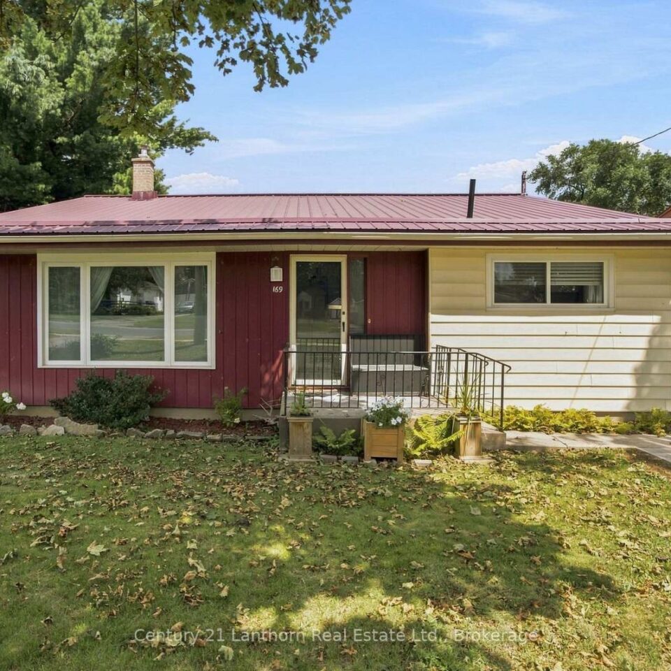 169 Farley Avenue, Belleville
