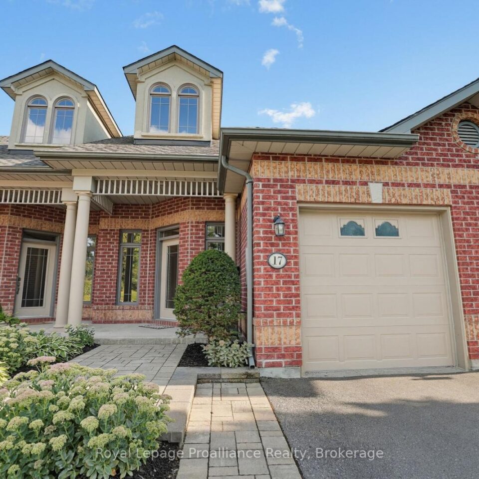 17 – 355 Dundas Street W, Belleville