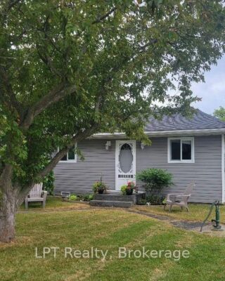 17 Bay Avenue, Prince Edward County