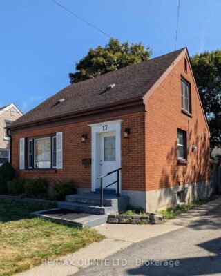 17 Wellington Crescent, Belleville
