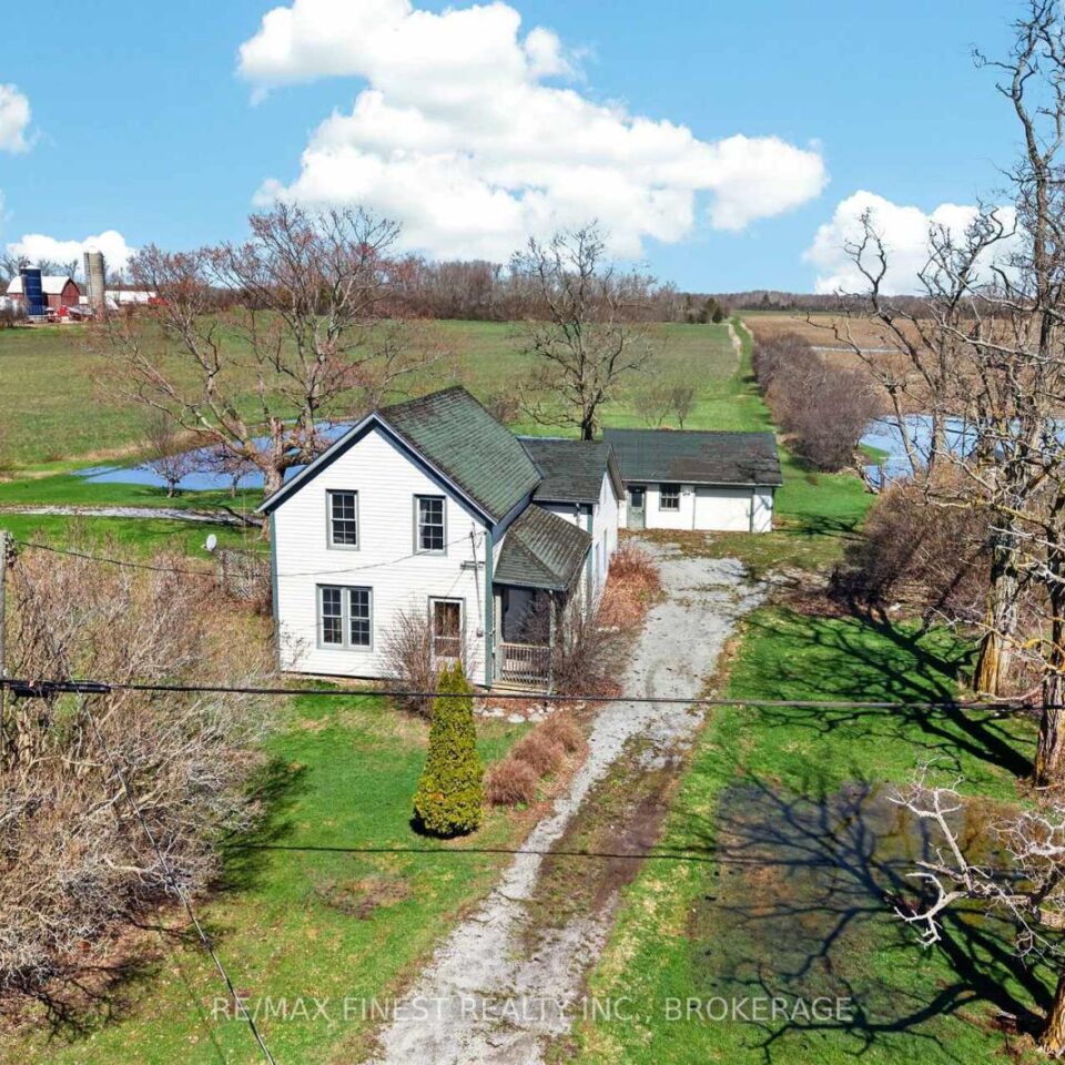 17020 Loyalist Parkway, Prince Edward County