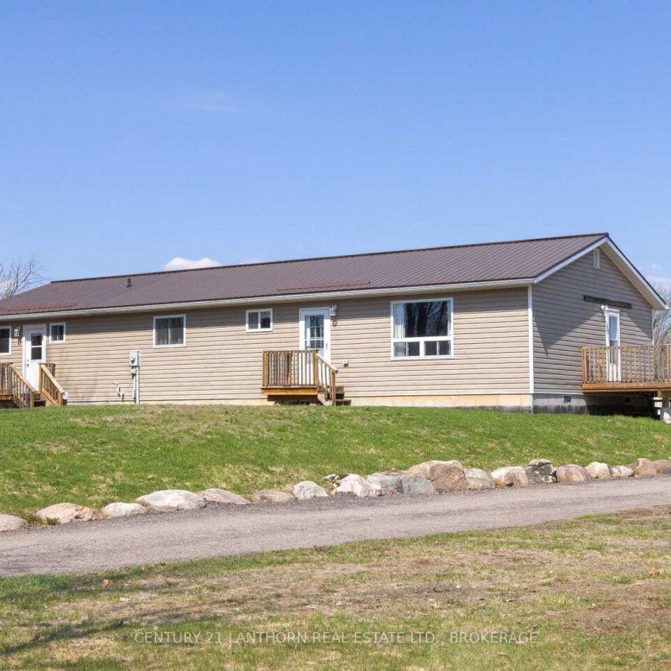 1707 County Road 27, Stone Mills