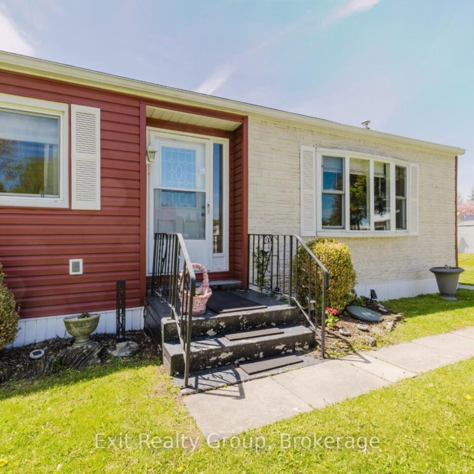 172 – 63 Whites Road, Quinte West
