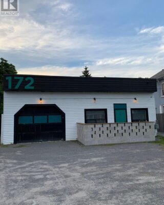 172 Wellington Main Street E, Prince Edward County