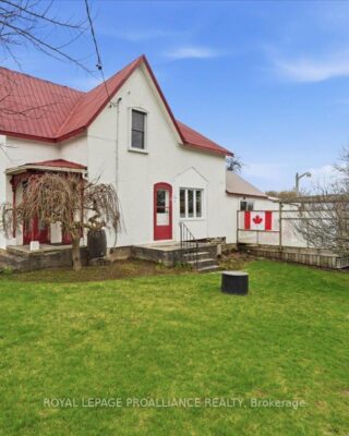 1724b County Road 10, Prince Edward County