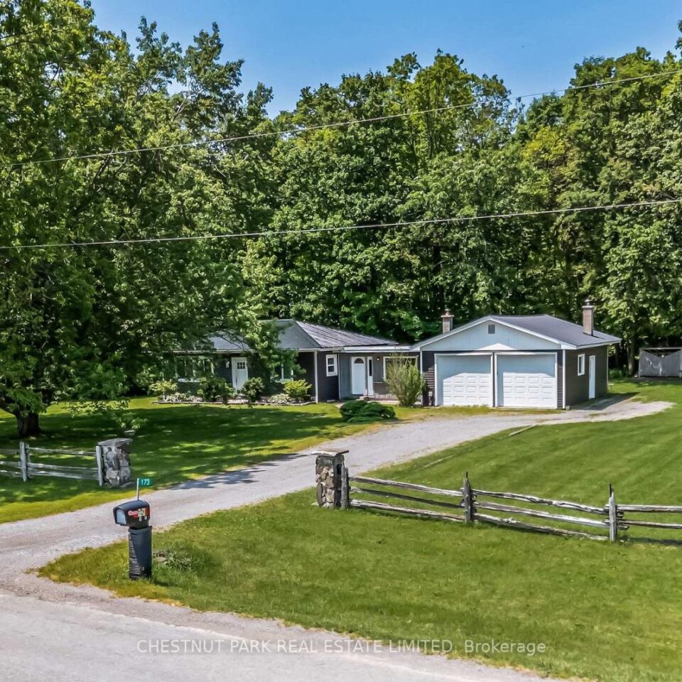 173 Fry Road, Prince Edward County