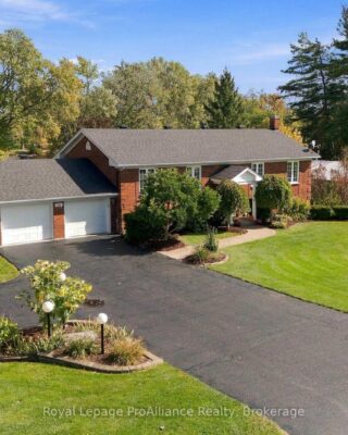 176 Ashley Street, Belleville
